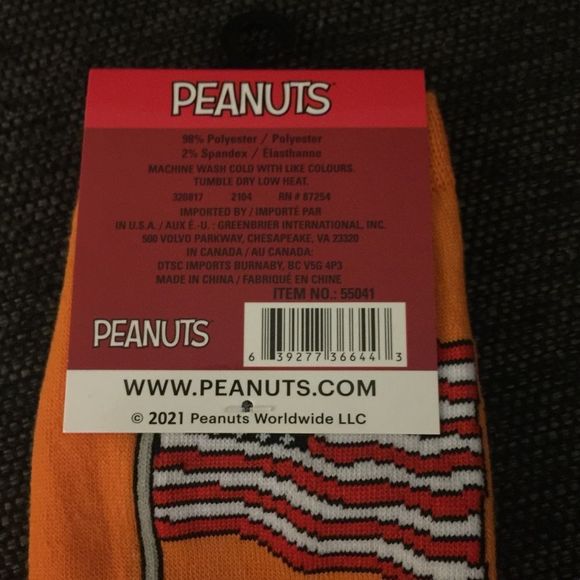 Peanuts Astronaut Snoopy Socks. NWT - Picture 4 of 5